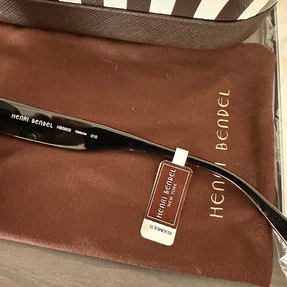 Henri Bendel Melanie Glitter Sunglasses with Brown Lenses - Picture 5 of 7